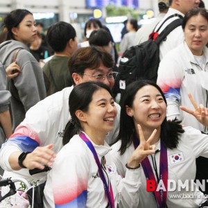 [항저우 아시안게임 귀국장] 킹콩듀오, 해맑은 미소와 함께 찰칵!