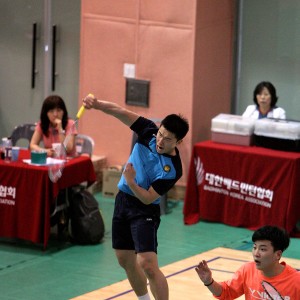 김덕영, '강하게 한방'