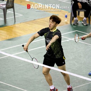 전용현, '서브부터 위협적으로'