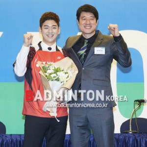 하태권 감독, '주먹을 불끈 쥐고'