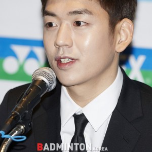 이용대, '화장이 조금 뜬 것 같아요'