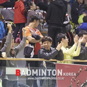 우리 편이 이겼다!